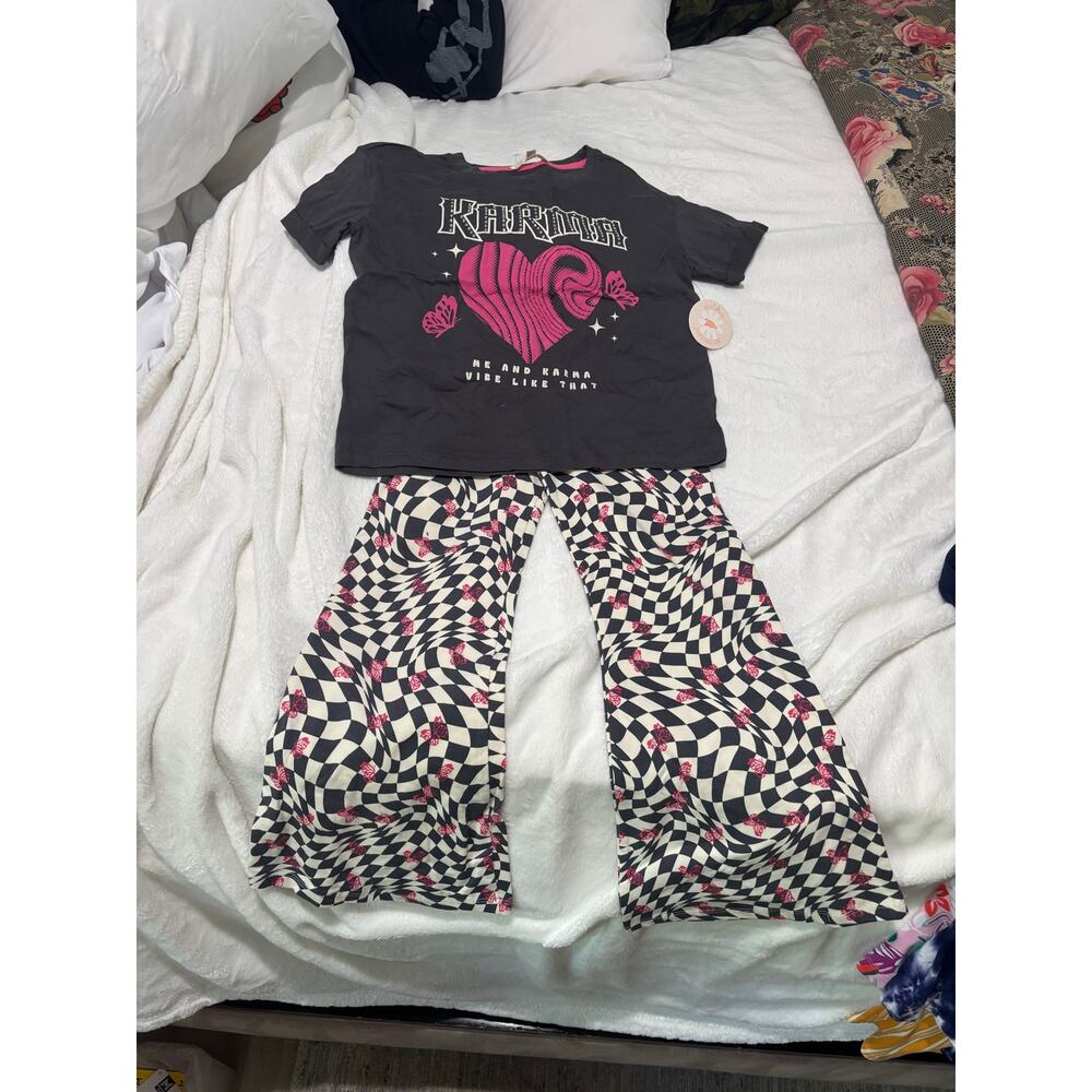 Messy Bun Girl Juspsychodelic pants t shirt set swiftie nwt karma vibes nwt
